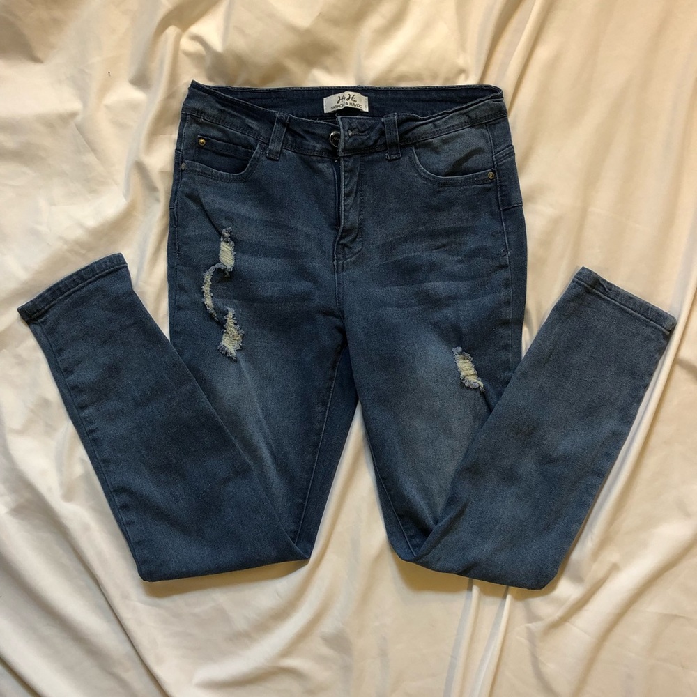 Ripped Skinny Jeans